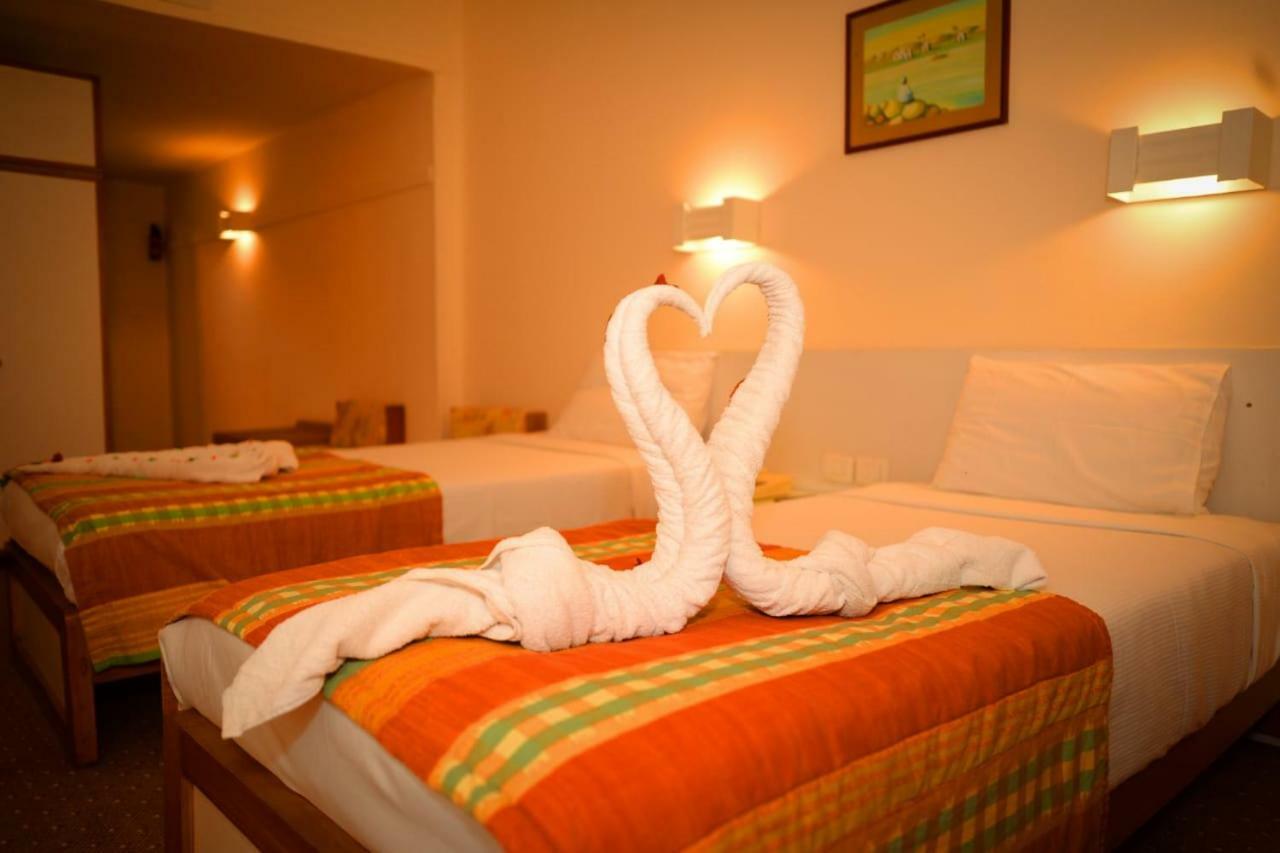 Cleopatra Hotel อัสวาน ภายนอก รูปภาพ